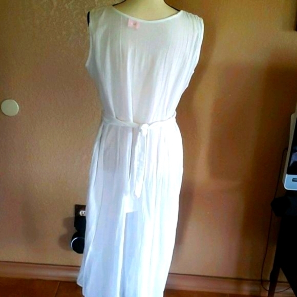 4@30.00 𝅺or 20.00 LADIES Casual Sleeveless Dress - Picture 2 of 13